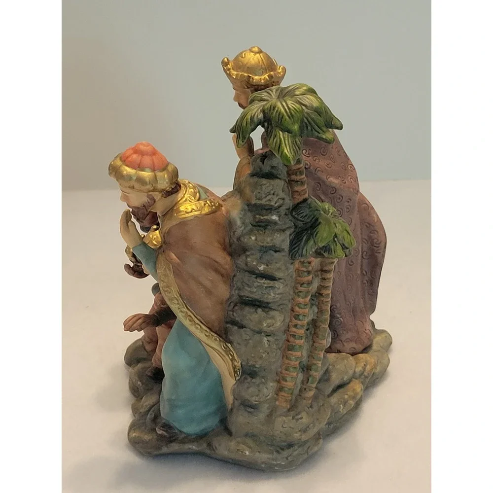 Avon Nativity Figurine Holiday Treasures Three Wise Men Porcelain Multicolor 6in